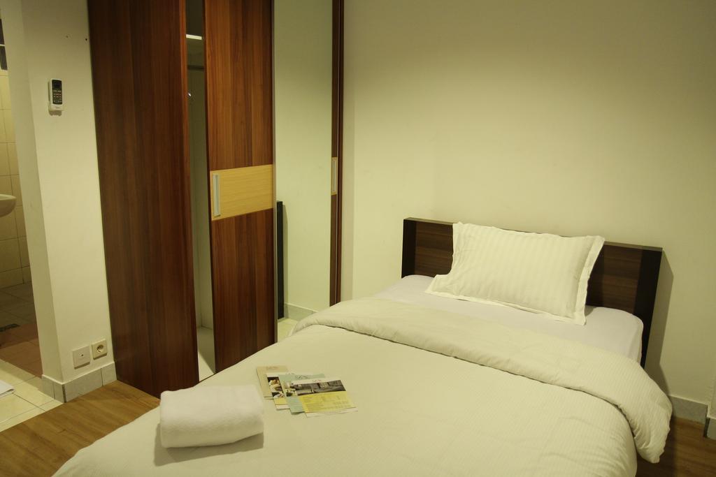 Hotel Lotus Bandung Quarto foto
