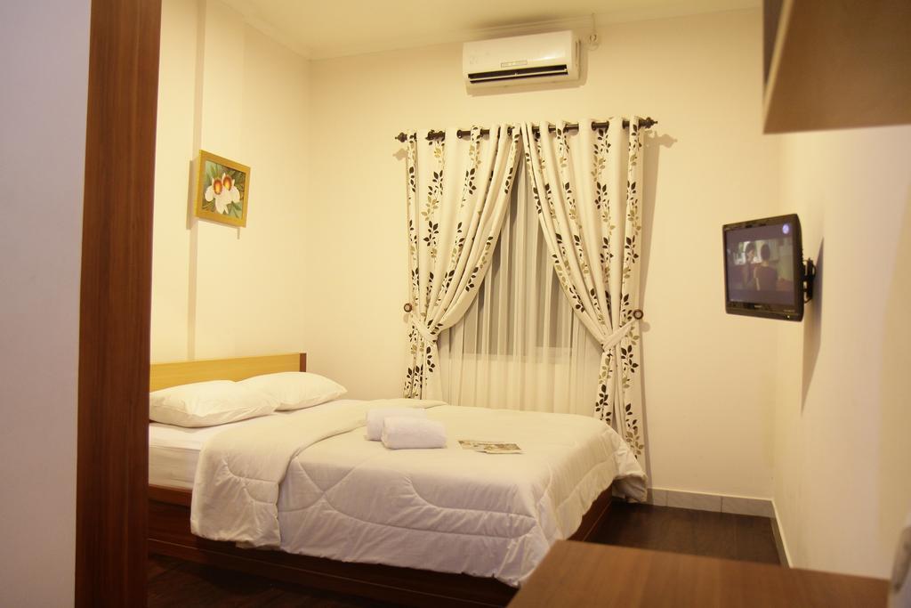 Hotel Lotus Bandung Quarto foto