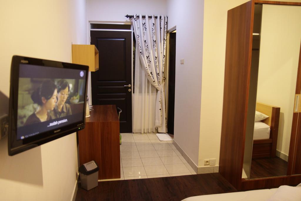 Hotel Lotus Bandung Quarto foto
