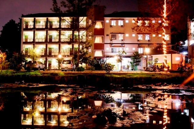 Hotel Lotus Bandung Exterior foto